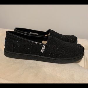 Black Glitter Toms (Kids 4.5. Fits Womens 7)